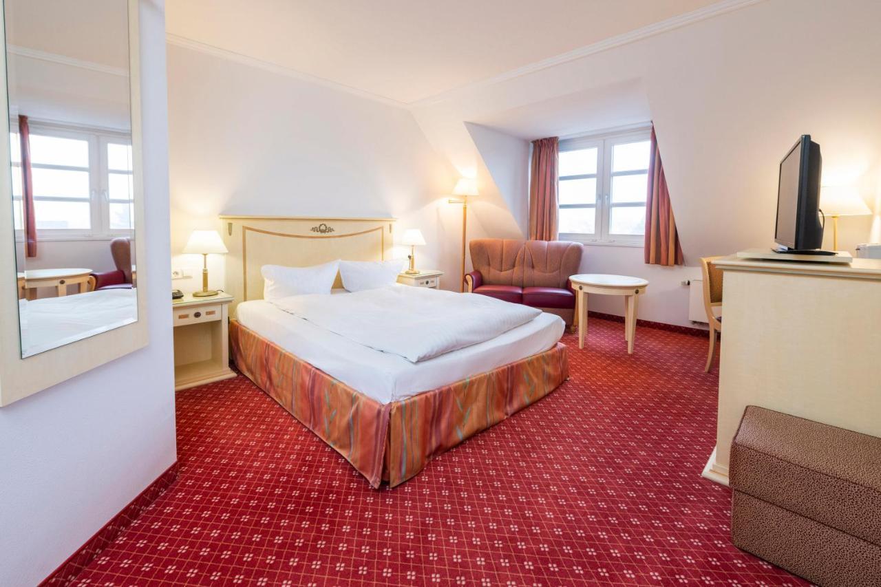 Hotel Poeker Меппен Экстерьер фото