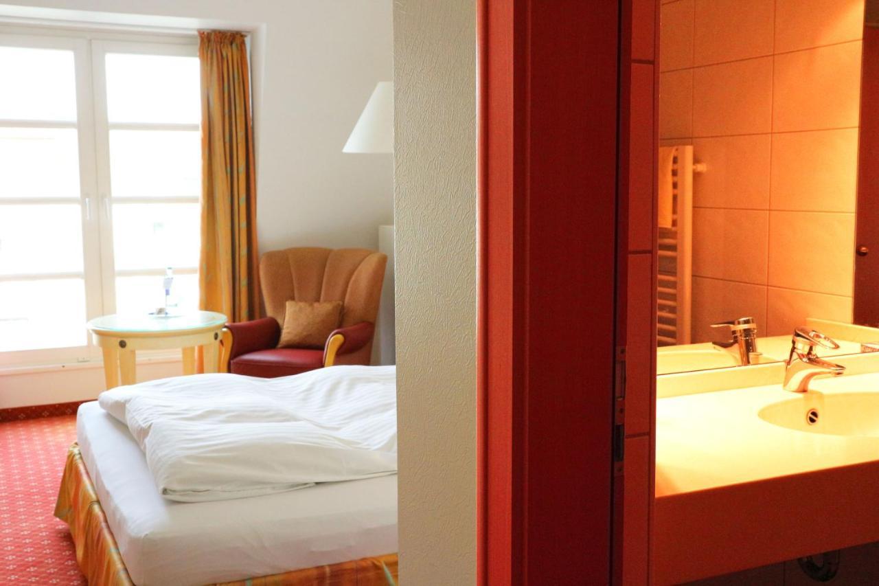 Hotel Poeker Меппен Экстерьер фото
